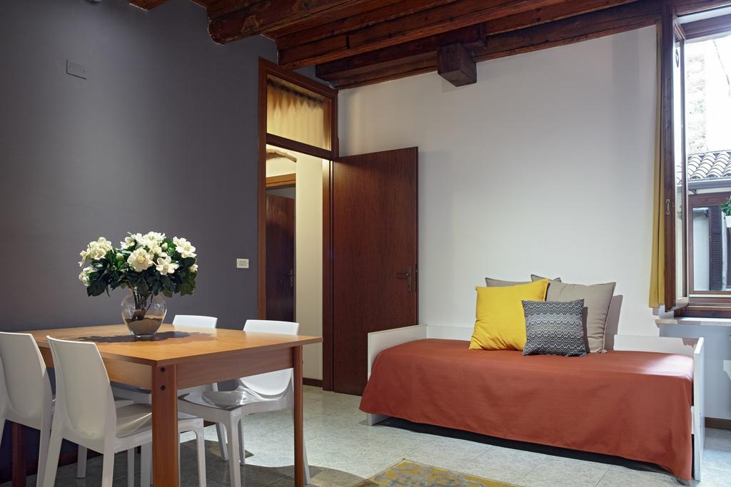 L'Ospite Appartamenti Verona Exterior photo