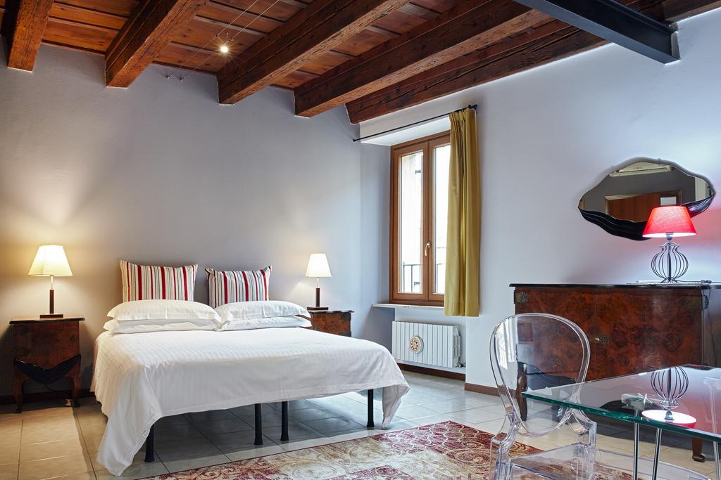 L'Ospite Appartamenti Verona Exterior photo